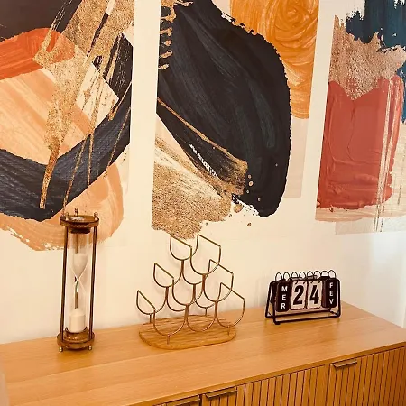 #hn - F2 Avec Balcon Pied De La Gare *